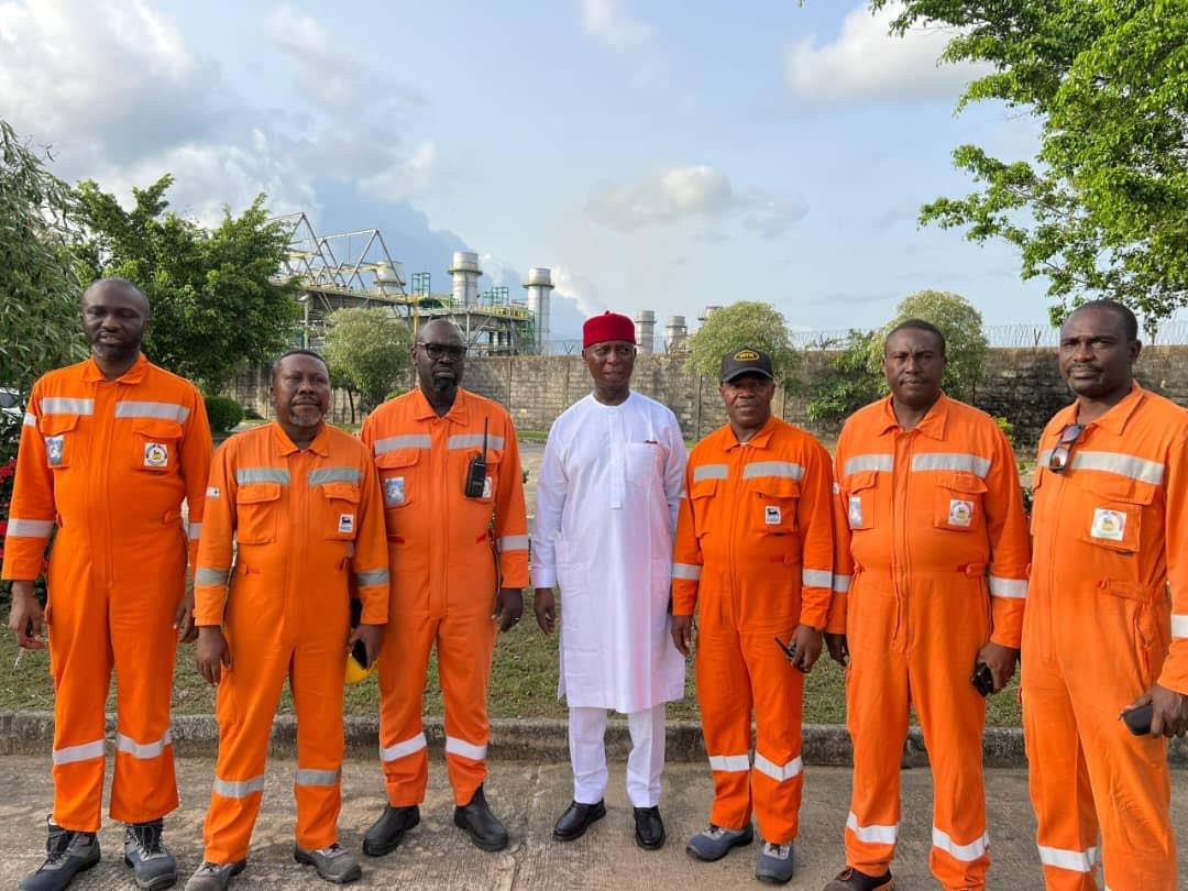 Senator visit Oando Flow station