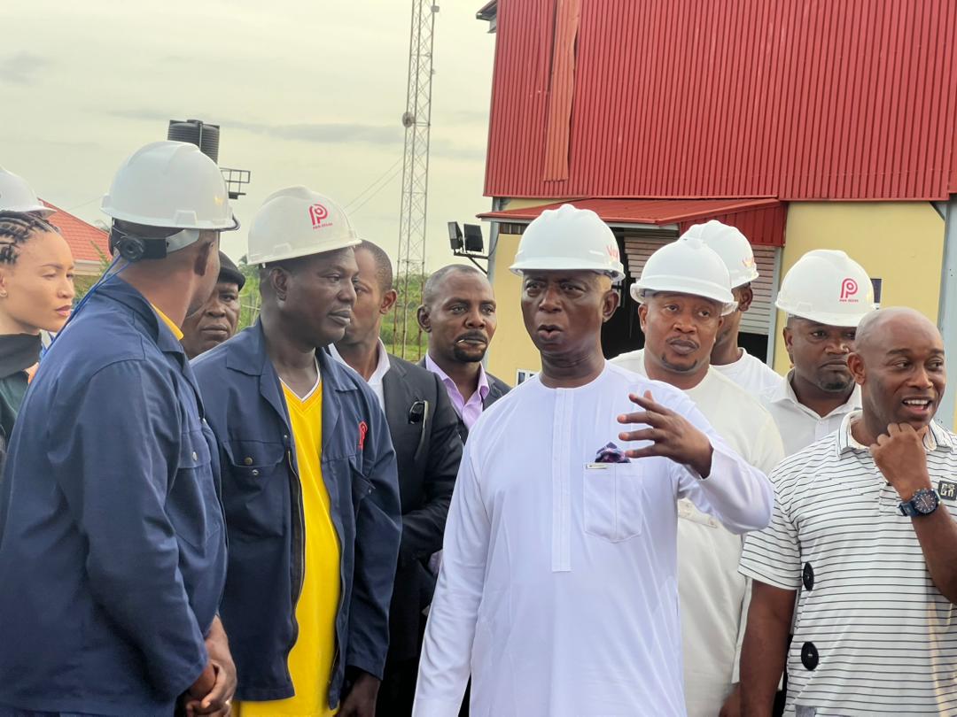 Senator Prince Ned Munir Nwoko’s familiarization visit to Pan Ocean Oil Cooperation OML 
147— Owa Alindima Flow station Ika North East LGA— Addressing staff.